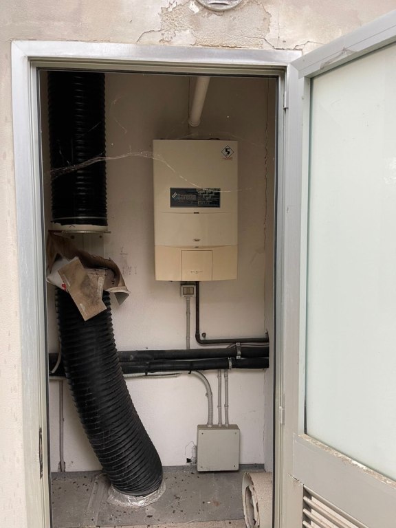 Locale commerciale a 300 mt dal Lungomare di Tortoreto TE 00020 Locale commerciale a 300 mt dal Lungomare di Tortoreto TE 00020