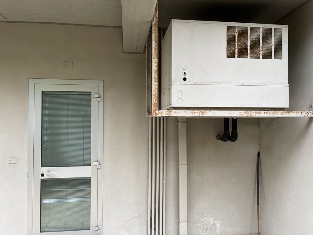 Locale commerciale a 300 mt dal Lungomare di Tortoreto TE 00021 Locale commerciale a 300 mt dal Lungomare di Tortoreto TE 00021