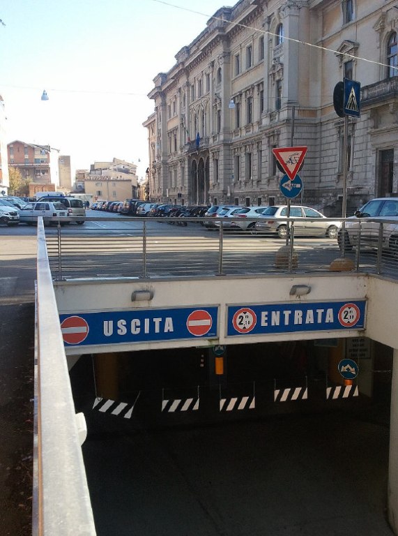 Garage a Teramo LOTTO 9 00004 Garage a Teramo LOTTO 9 00004