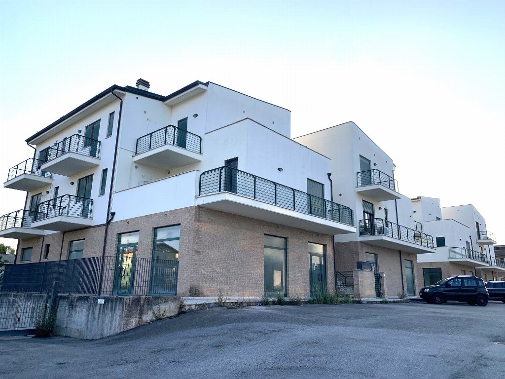 Garage a Fermo LOTTO 6 00006 Garage a Fermo LOTTO 6 00006