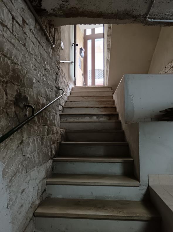 asta Gru a Bisceglie BT 00033 asta Gru a Bisceglie BT 00033